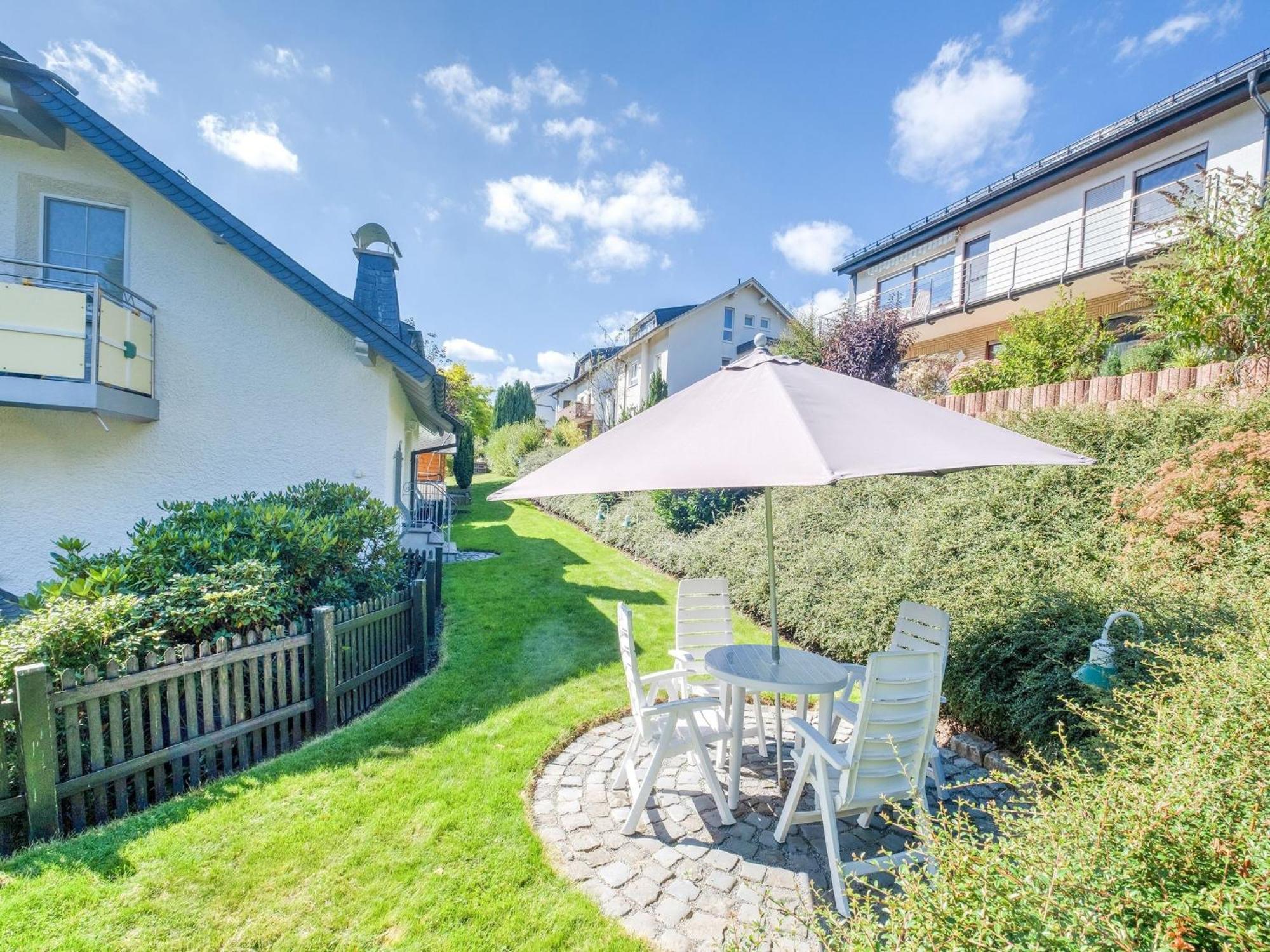Modern Apartment In Schwalefeld With Garden Willingen  Dış mekan fotoğraf
